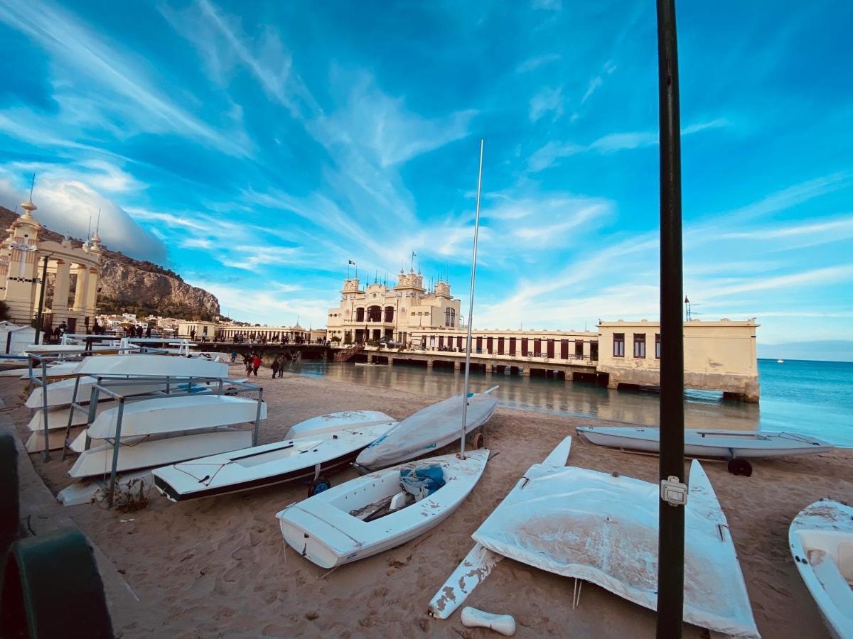 Mondello Beach The House With Green Lawns Villa Eksteriør billede