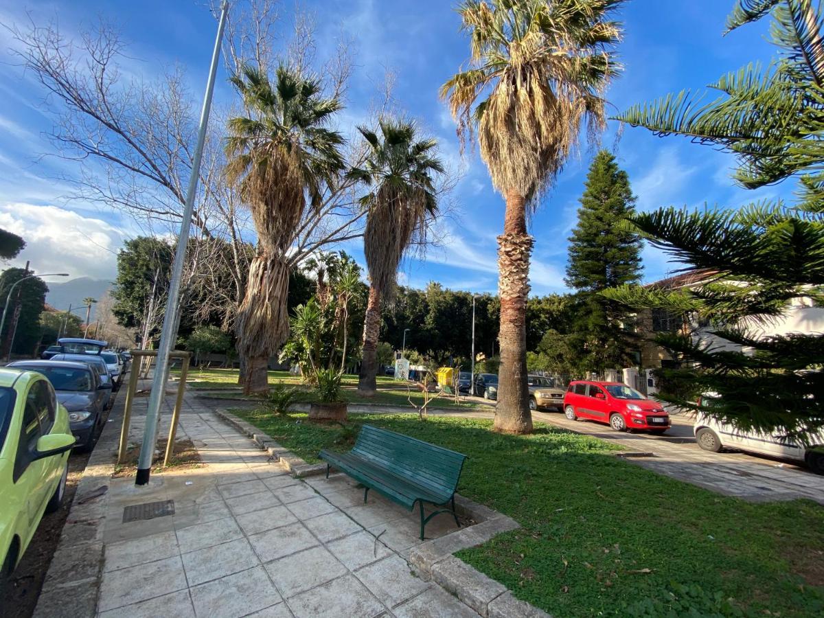 Mondello Beach The House With Green Lawns Villa Eksteriør billede